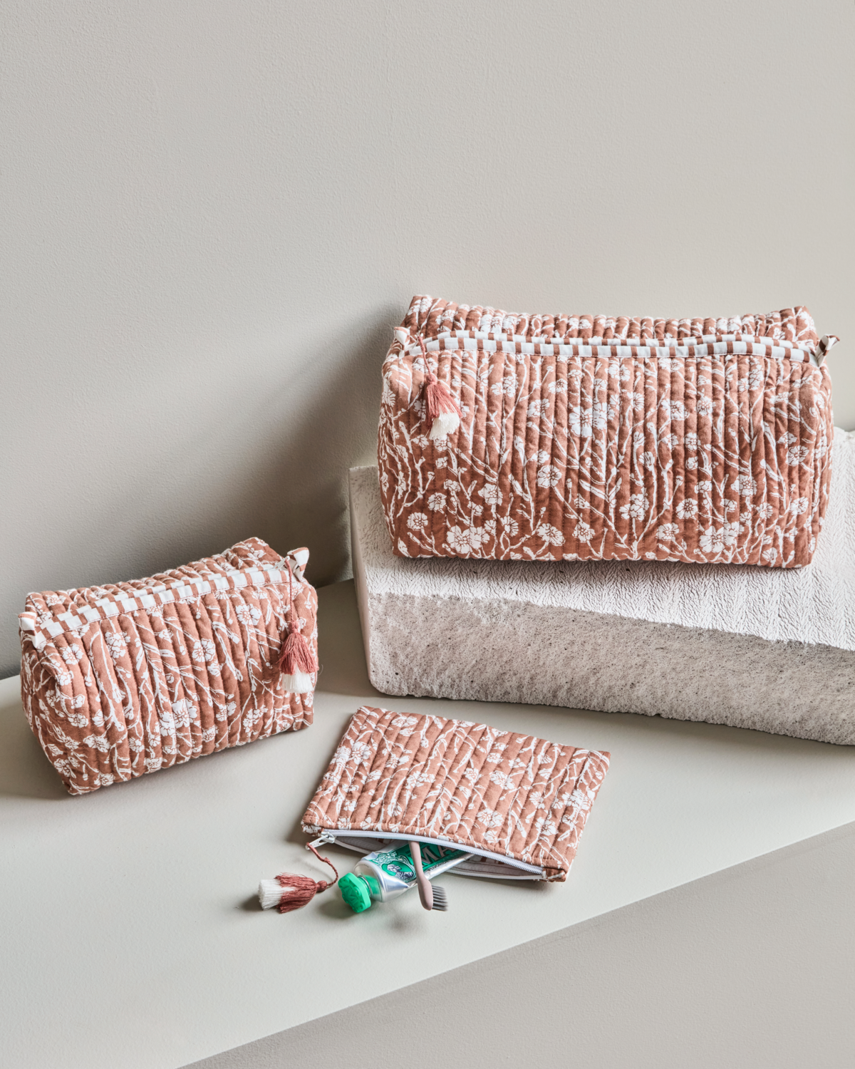 Toalettilaukku, HDCare, vaaleanpunainen