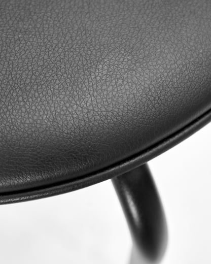 Jakkara, HDPova, musta