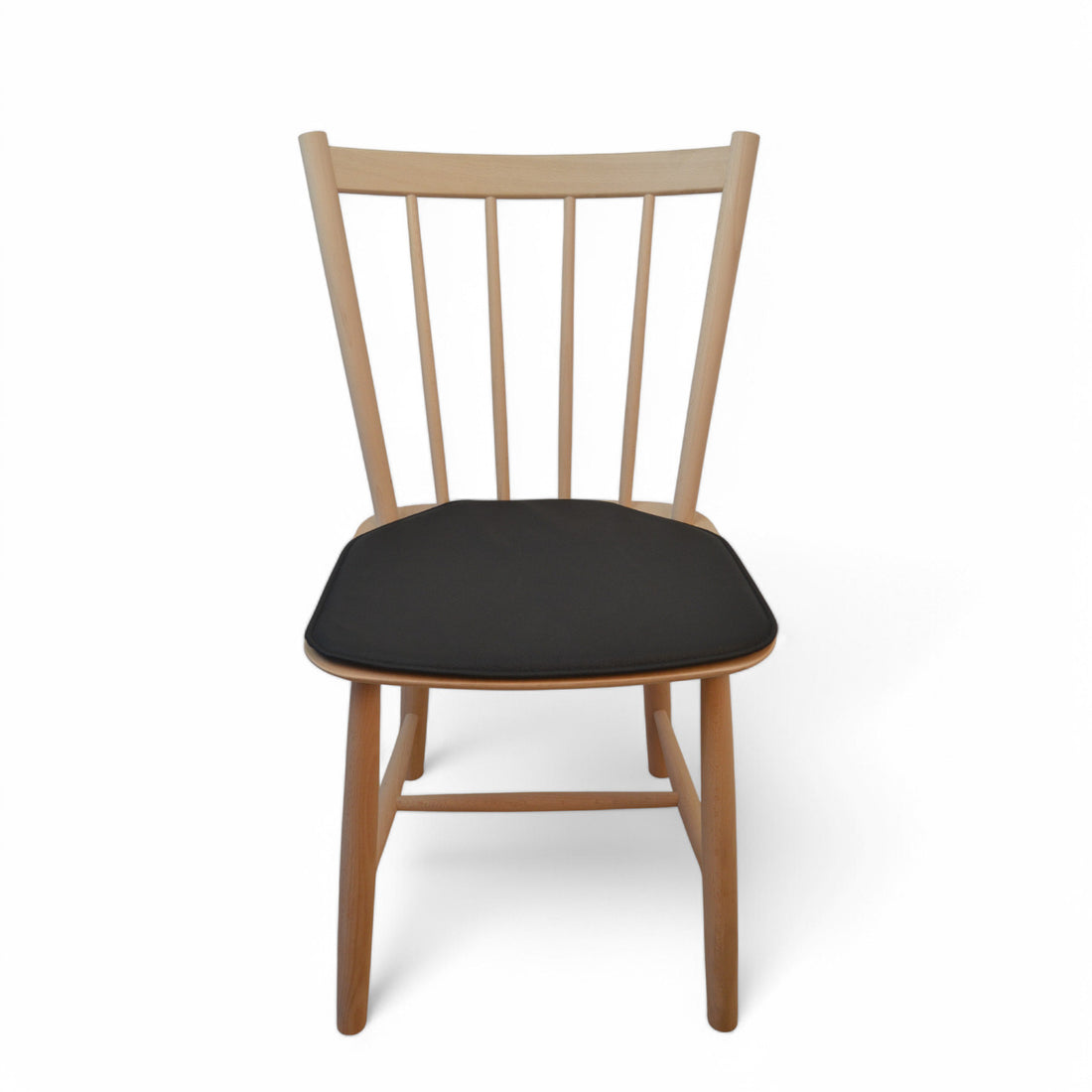 Tyyny heinälle J41 -tuoliin - musta nahka