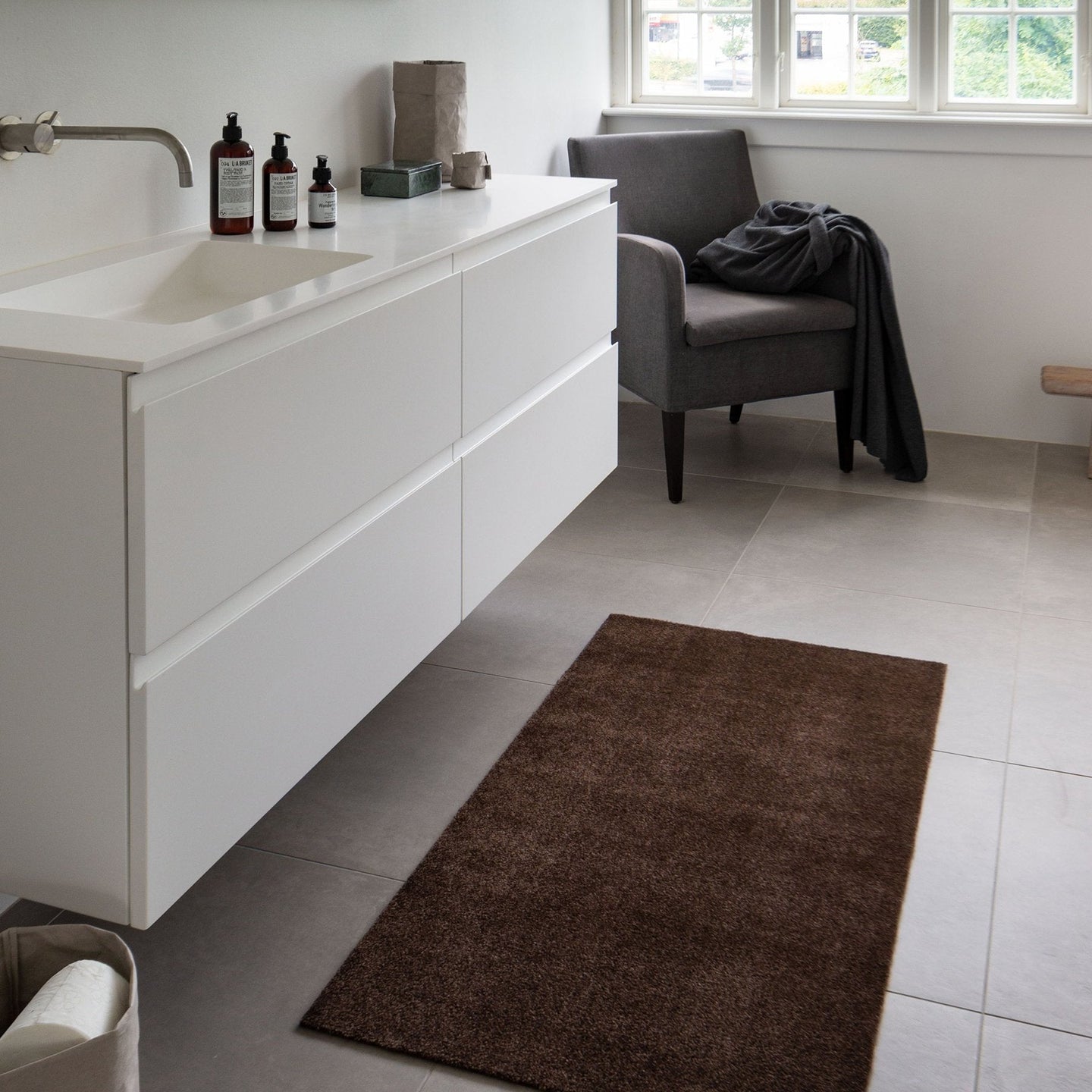 TÆPPE/MÅTTE 90 x 200 cm - UNI COLOR/BROWN - Tica Copenhagen - DesignGaragen.dk