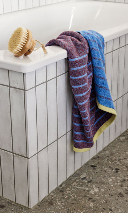 Hübsch Promenade -pyyhe iso violetti/sininen