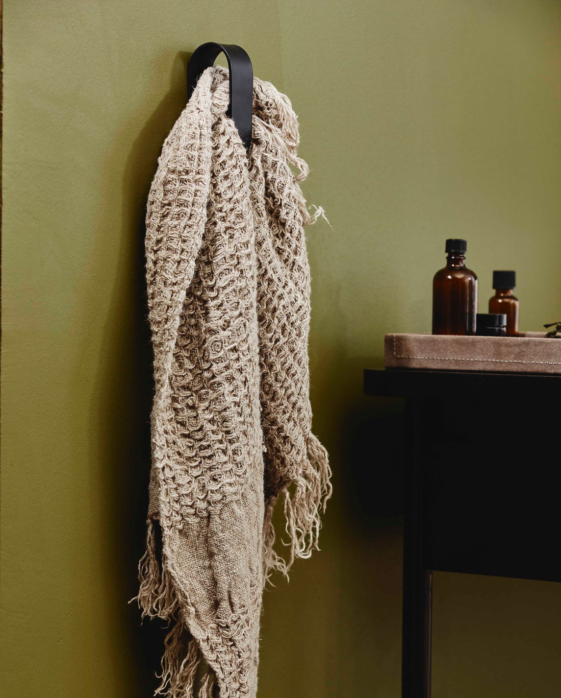 Sotra -pyyhepidike ruostumattomasta teräksestä - H10,5 cm - musta