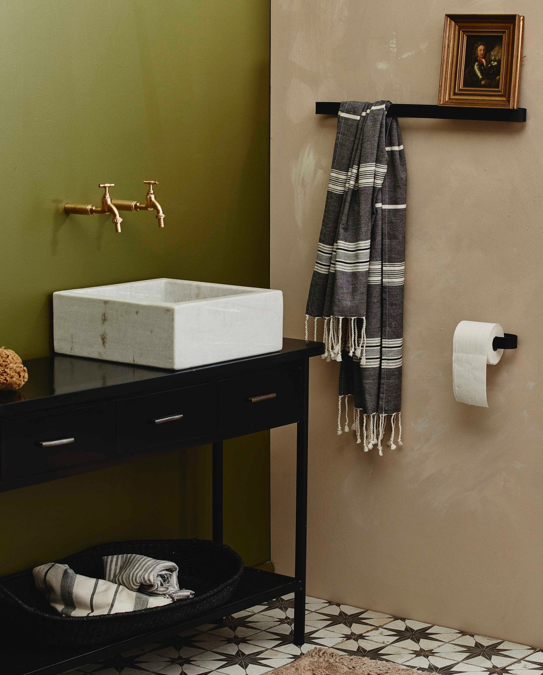 Sotra -wc -rullapidike ruostumattomasta teräksestä - L16,5 cm - musta