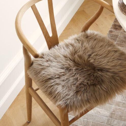 Istuintyyny täytteellä | Pitkäkarvainen | Uusi-Seelanti | 37x37 cm