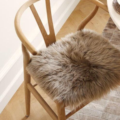 Istuintyyny täytteellä | Pitkäkarvainen | Uusi-Seelanti | 37x37 cm