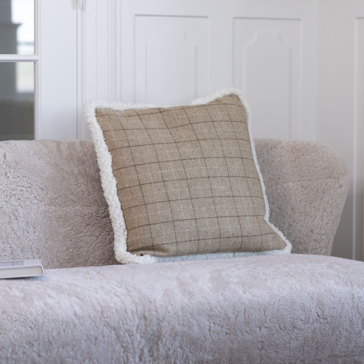 Tarkastettu kokoelma | Villatyyny | Lyhytkarvainen | 52x52 cm