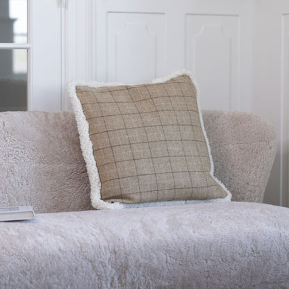 Tarkastettu kokoelma | Villatyyny | Lyhytkarvainen | 52x52 cm