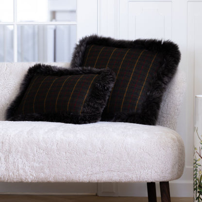 Tarkastettu kokoelma | Villatyyny | Pitkäkarvainen | Kaksipuolinen | 34x52 cm