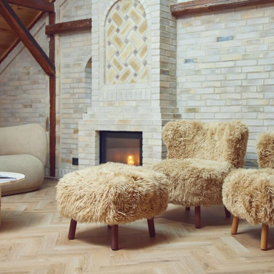 Emily Stool | Pitkäkarvainen