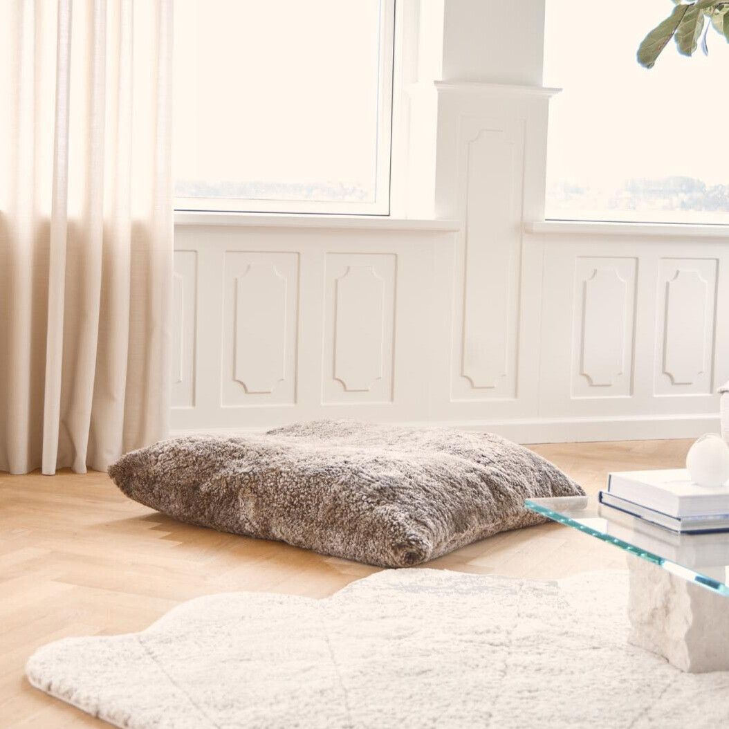 Maxi Float Pillow | Lyhytkarvainen | Uusi-Seelanti | Kaksipuolinen | 90x90 cm