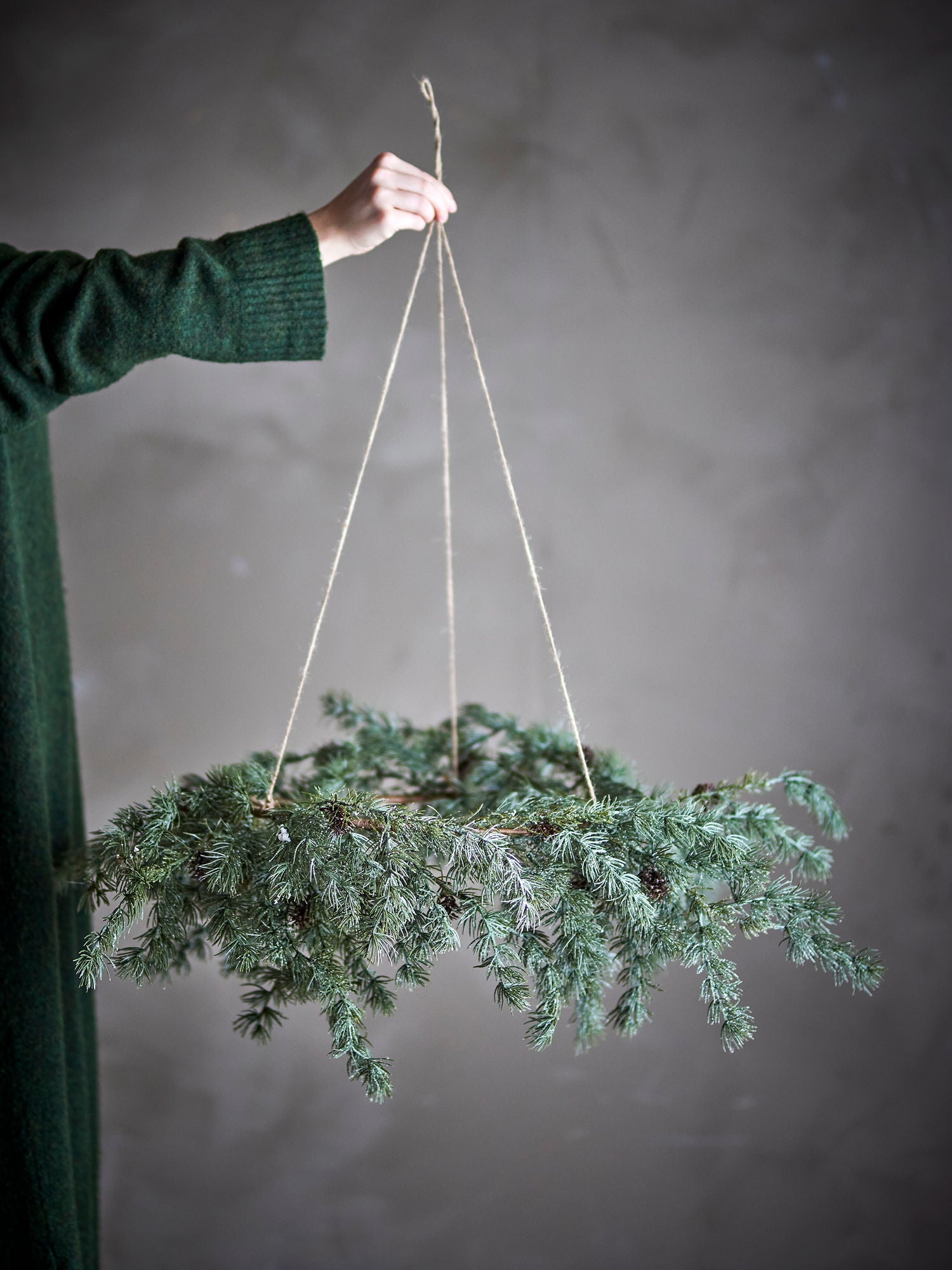 Bloomingville Cedar Seppele, vihreä, keinotekoiset kukat