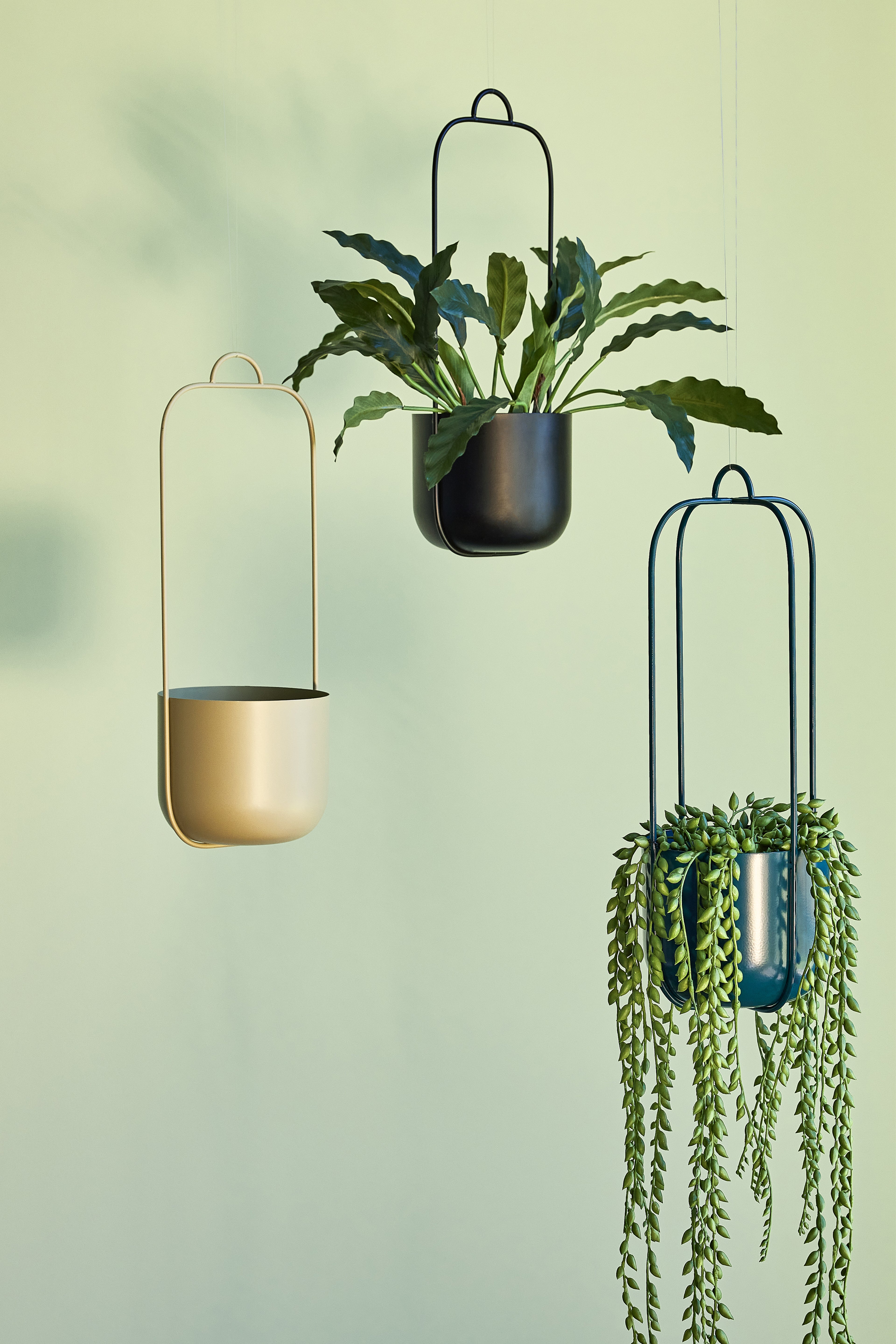 Lotus -roikkuu potin musta (sarja 2) - Ø16xh44cm