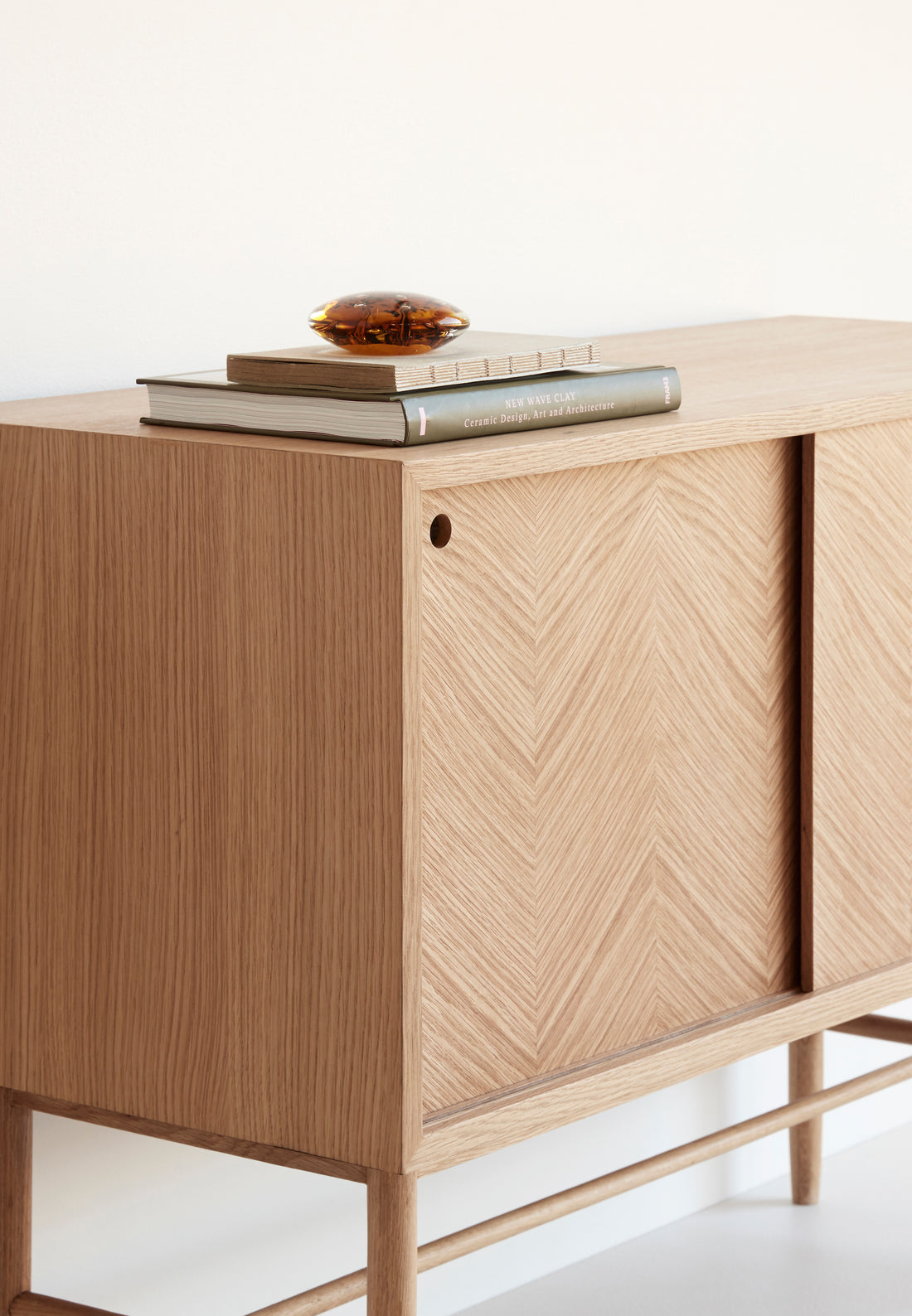 Herringbone Dresser Liukuovet Natural - 100x40xh70cm