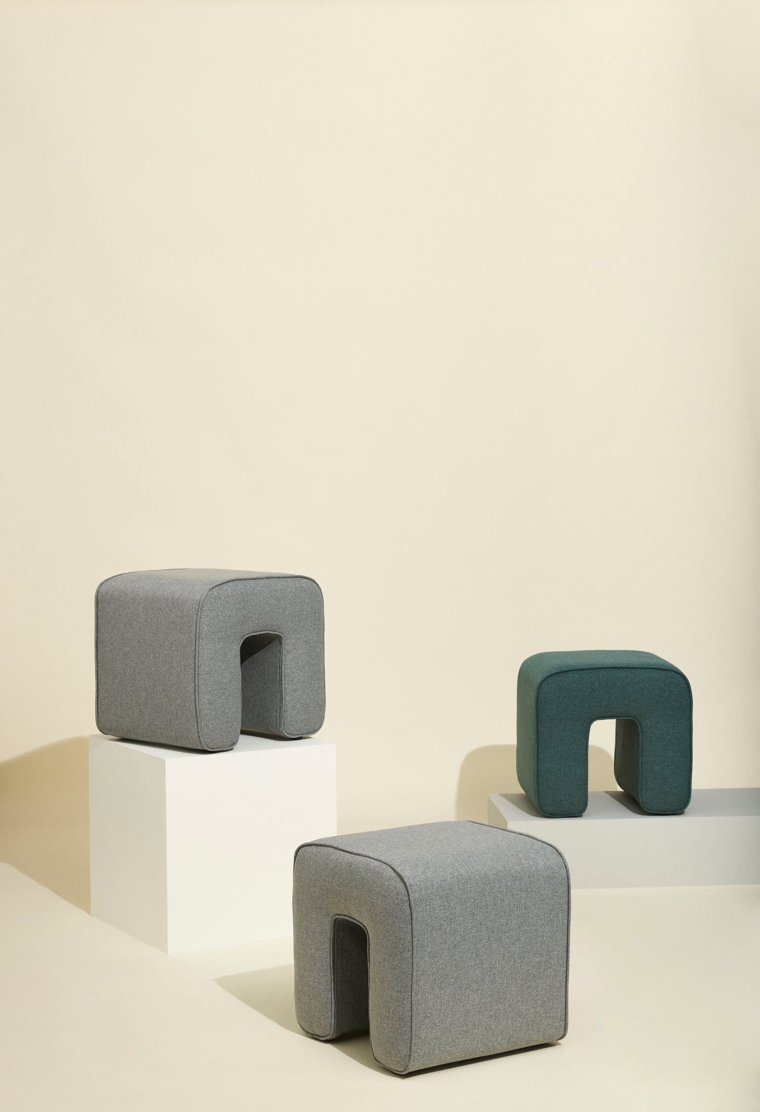Veistos PUF GRAY - 45X45XH47CM