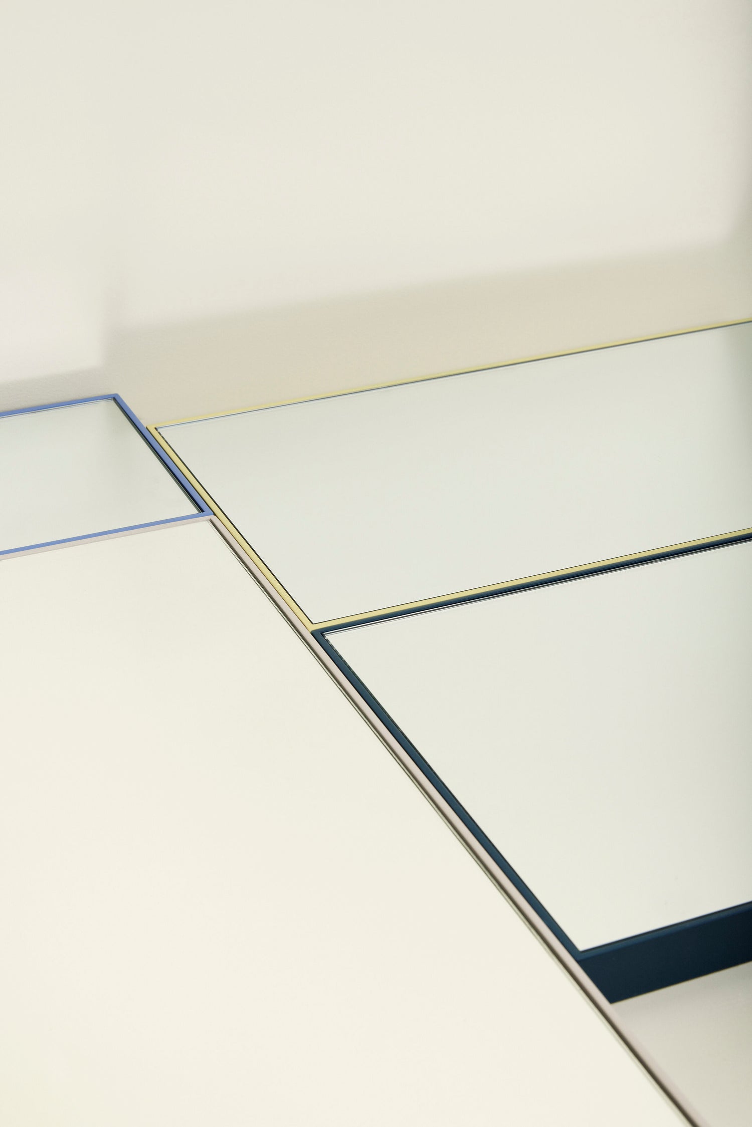 Shine Mirror x -sarja harmaa - 50x4xh120cm