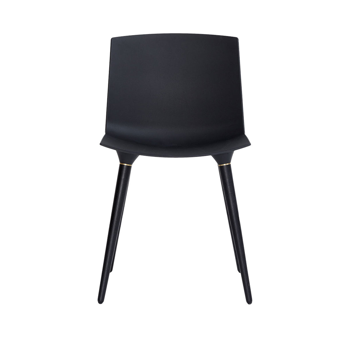 TAC - sæde i sort - ben i eg/sort lakeret - Andersen Furniture - DesignGaragen.dk