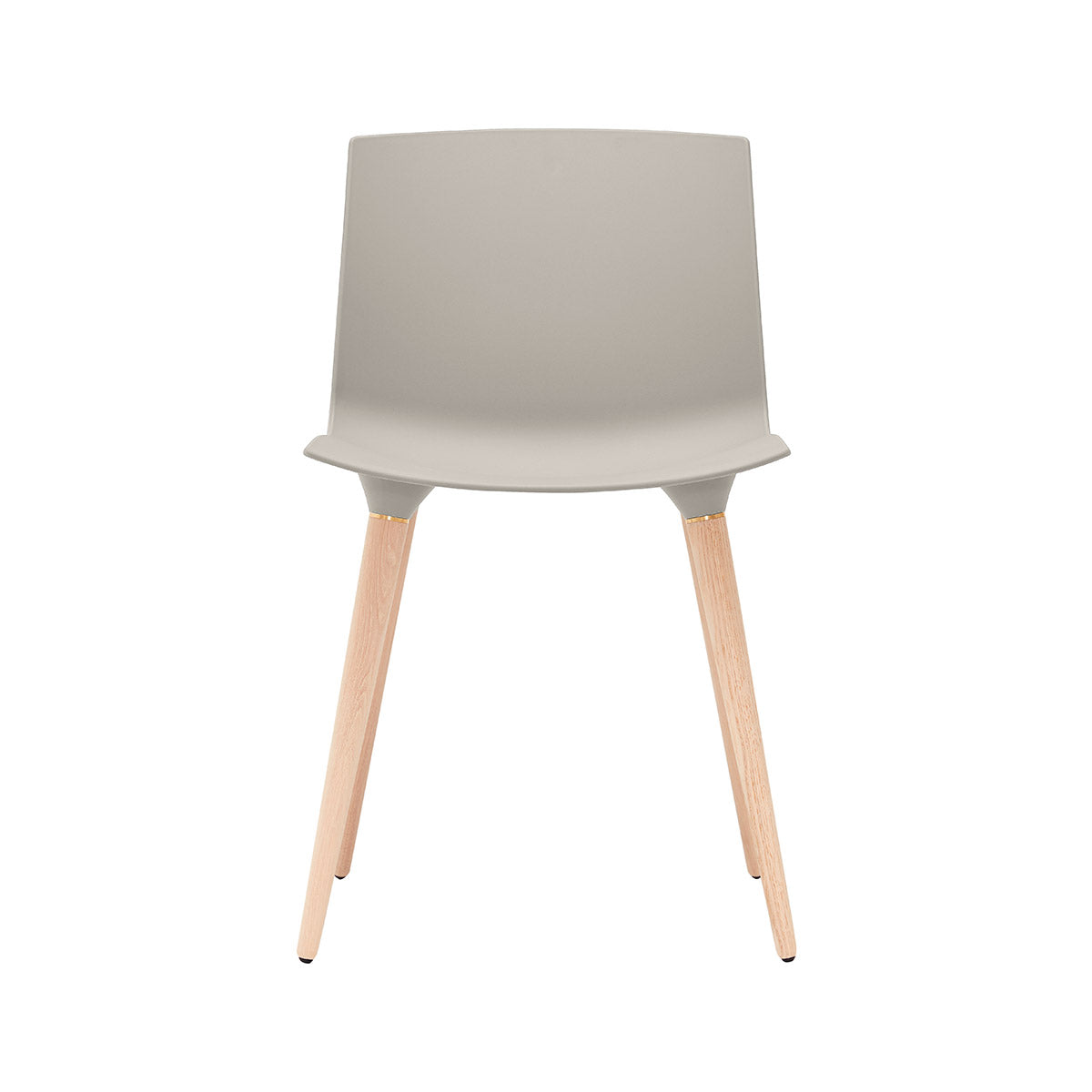 TAC - sæde i grå - ben i eg/hvid pigm. lak - Andersen Furniture - DesignGaragen.dk