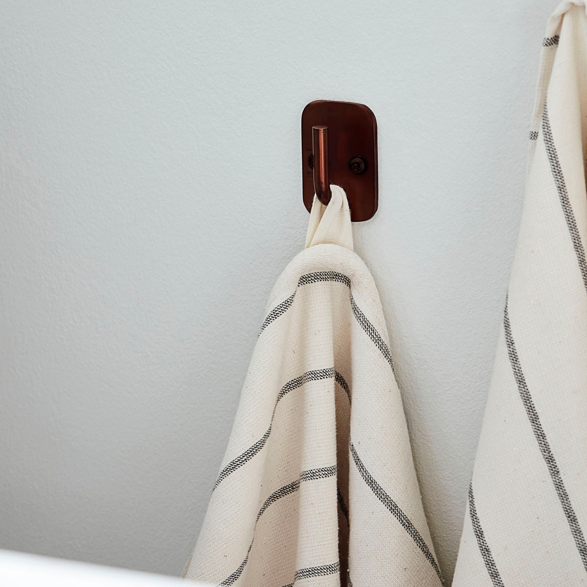 House Doctor - Knage, Pati, Bruneret messing - l: 4 cm, w: 2 cm, h: 6 cm - House Doctor - DesignGaragen.dk