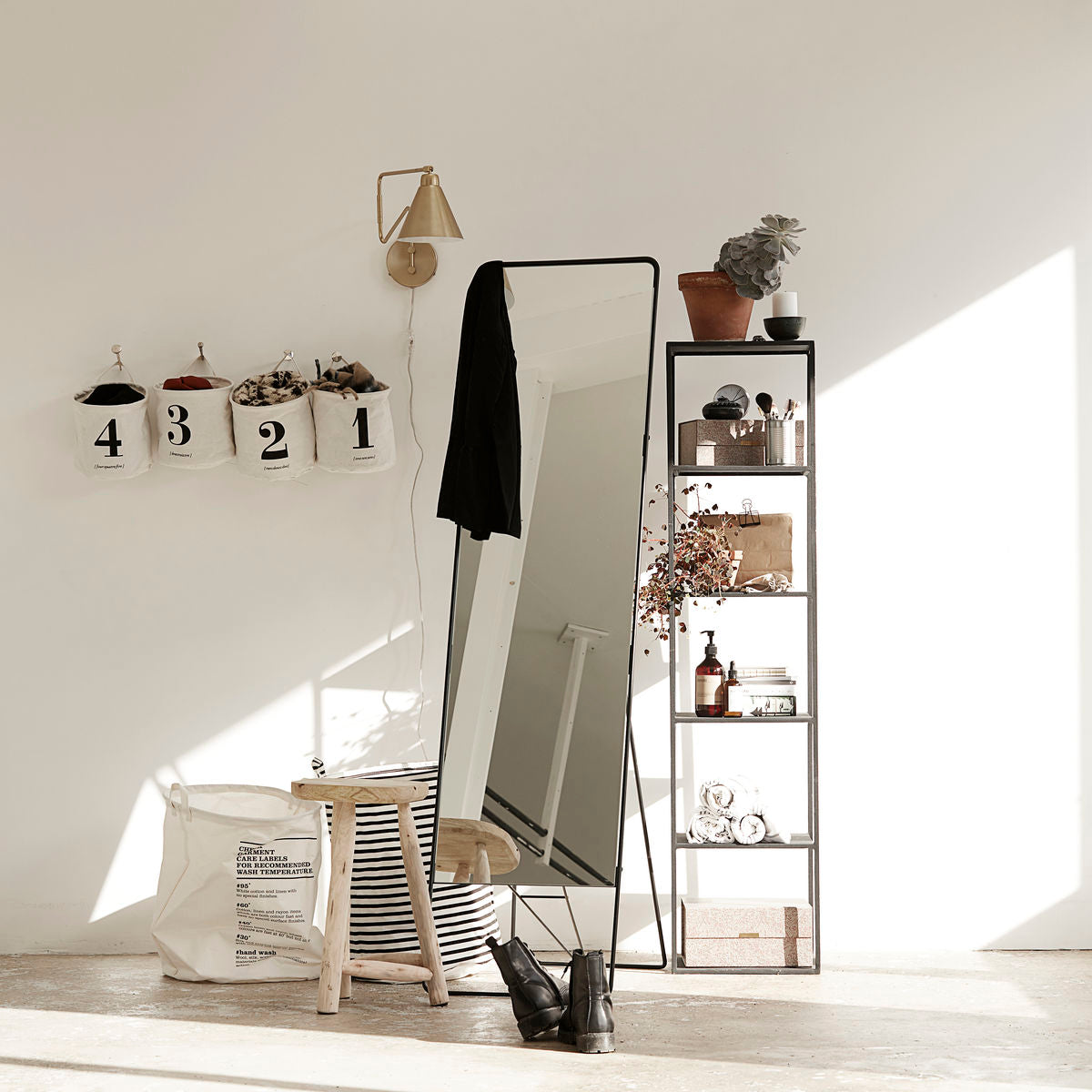 House Doctor - Lattiapeili, tyylikäs, musta - leveys: 45 cm, K: 175 cm