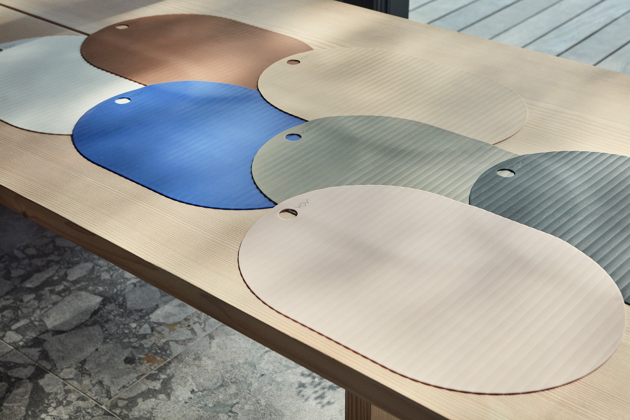 Oyoy Living Ribbo Table Service - 2 - karamelli