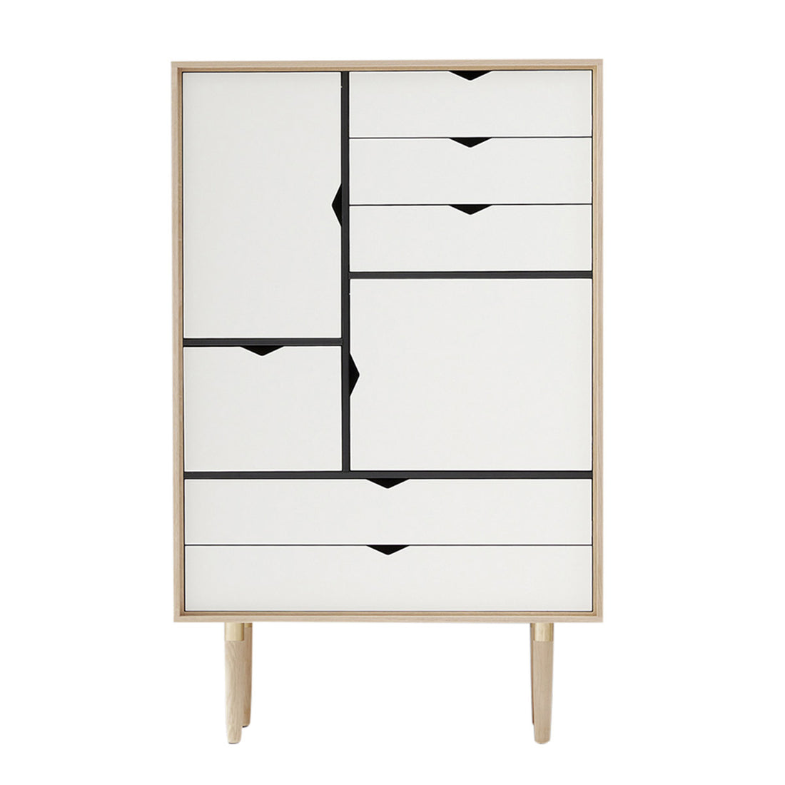 Andersen Furniture - S5 opbevaringsmøbel i eg/sæbe med hvid front - B83xD43xH132 cm - Andersen Furniture - DesignGaragen.dk