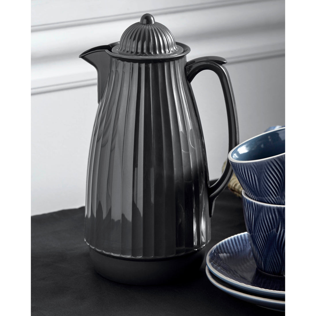 Termokande - 1 ltr - grå lilla - Nordal - DesignGaragen.dk