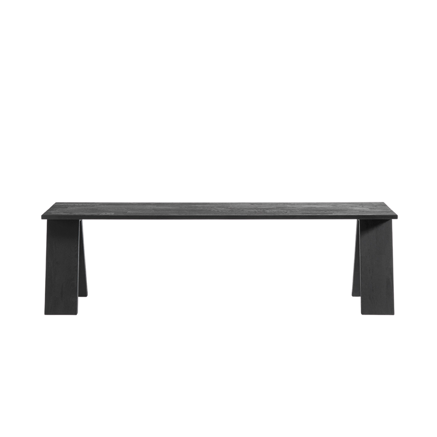 Muubs Bænk Angle, Eg Sort bejdset/olie - B: 160 H: 46 D: 35 cm - DesignGaragen.dk.