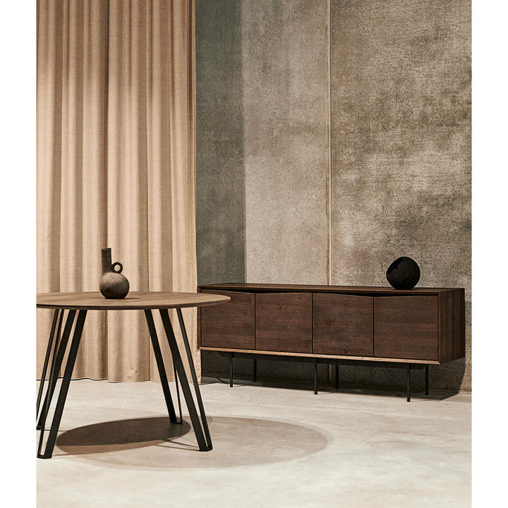 Muubs Spisebord Space Natural Ø120 - A03 Natural oil - Eg m/ stålben - H: 75 Ø: 120 cm - DesignGaragen.dk.