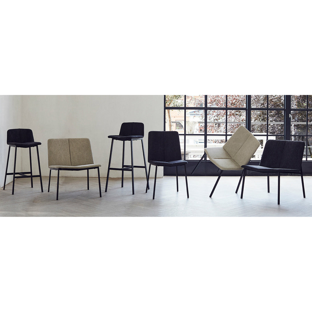 Muubs Barstol Chamfer Anthracite 65 - Antracit/Sort - Kanvas stof/Powder coated met. W49 H84 D41cm - DesignGaragen.dk.