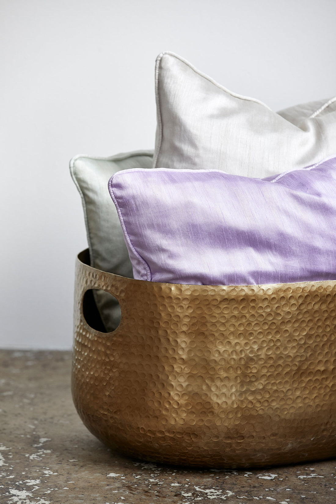 Laika -kori alumiinissa - iso - Ø60 cm - kultapinta