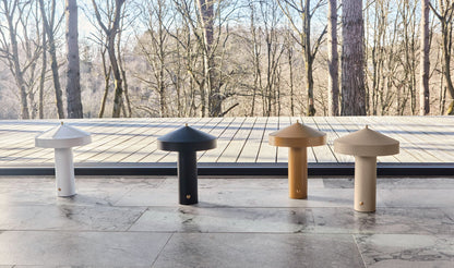 Oyoy Living Hatto -pöytävalaisin (EU)