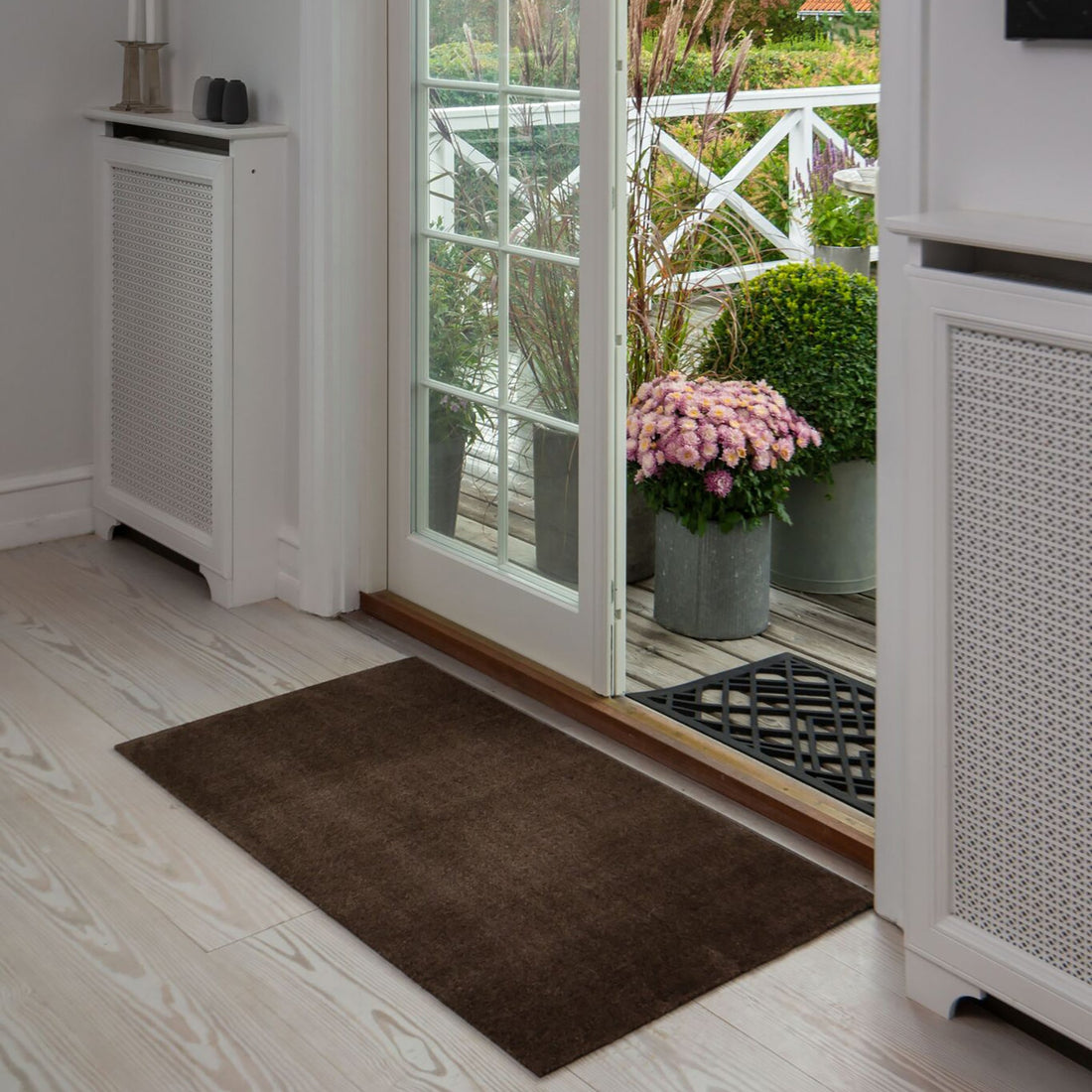 KELTAINEN MATTO 67 x 120 cm - YKSI VÄRI/PUNAINEN
