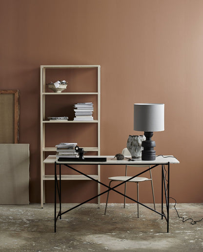Jungon hylly raudassa ja marmorissa - 180x75 cm - hiekka