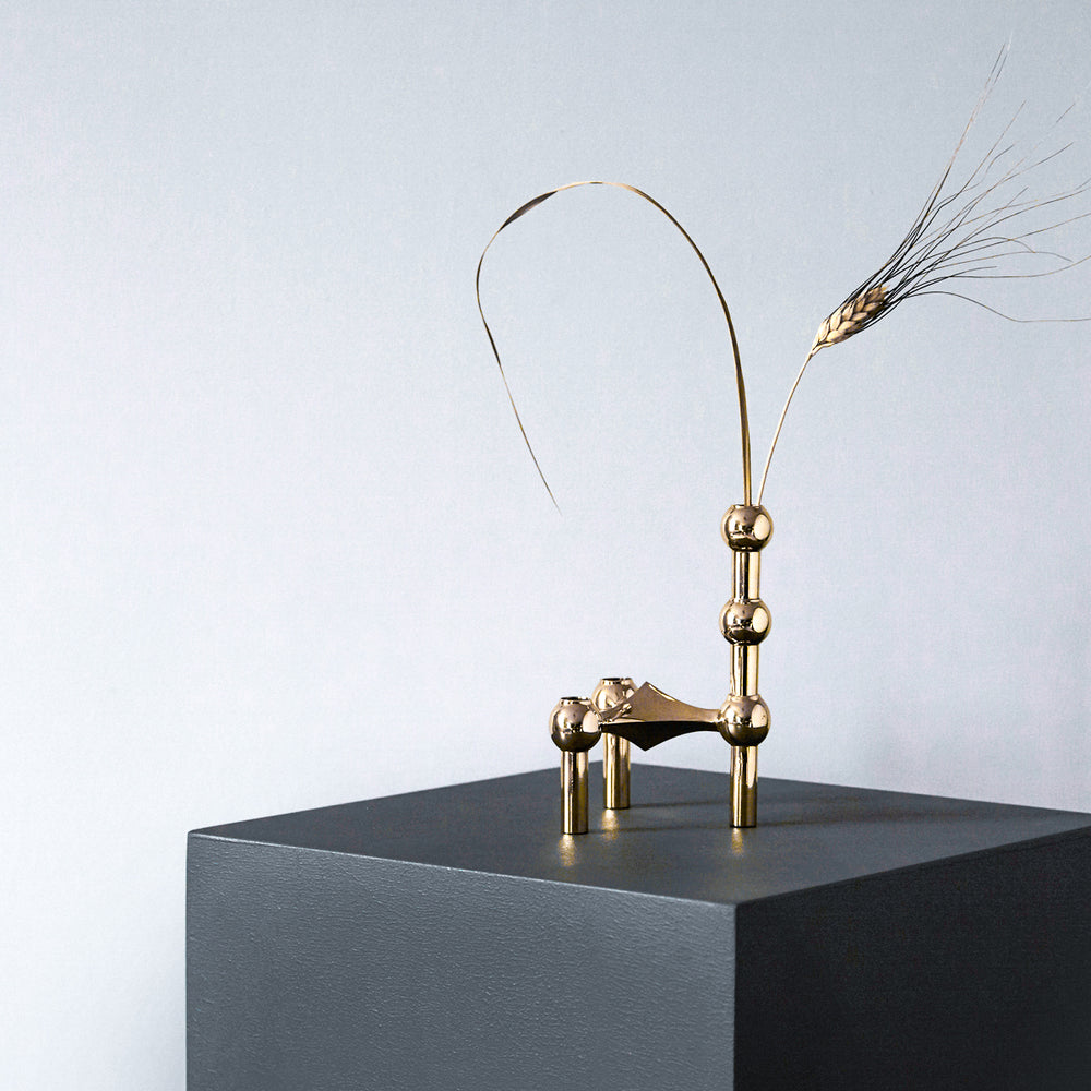 STOFF STOFF Nagel Vase, massiv messing - DesignGaragen.dk.