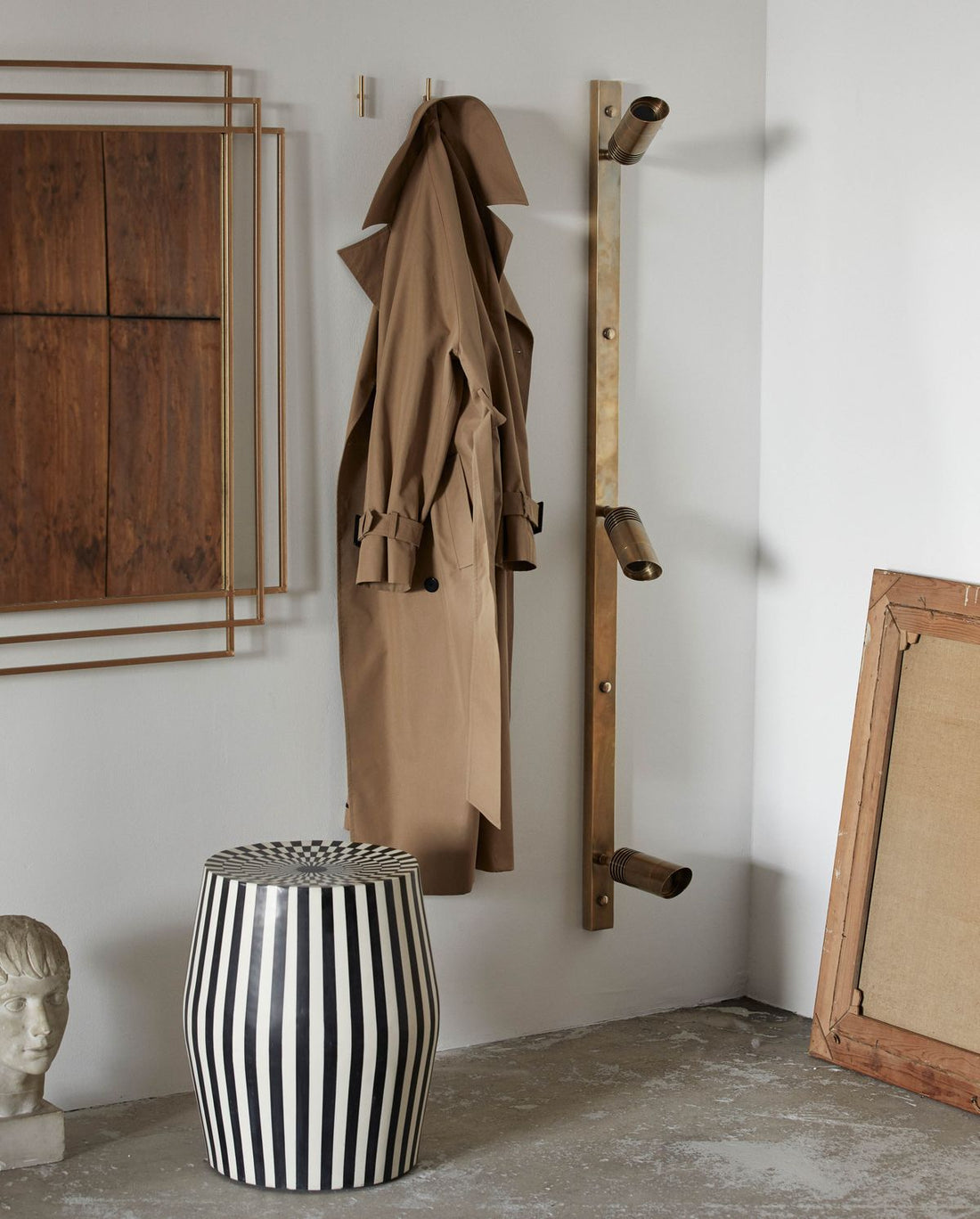 Bragi -seinävalaisin, 3 pistettä - messinki