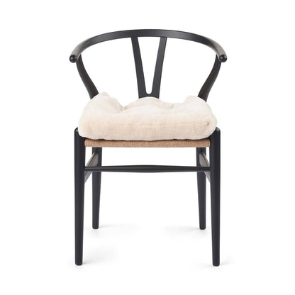 Istuintyyny | Lambsann, mokkasiini | 45x45 cm.